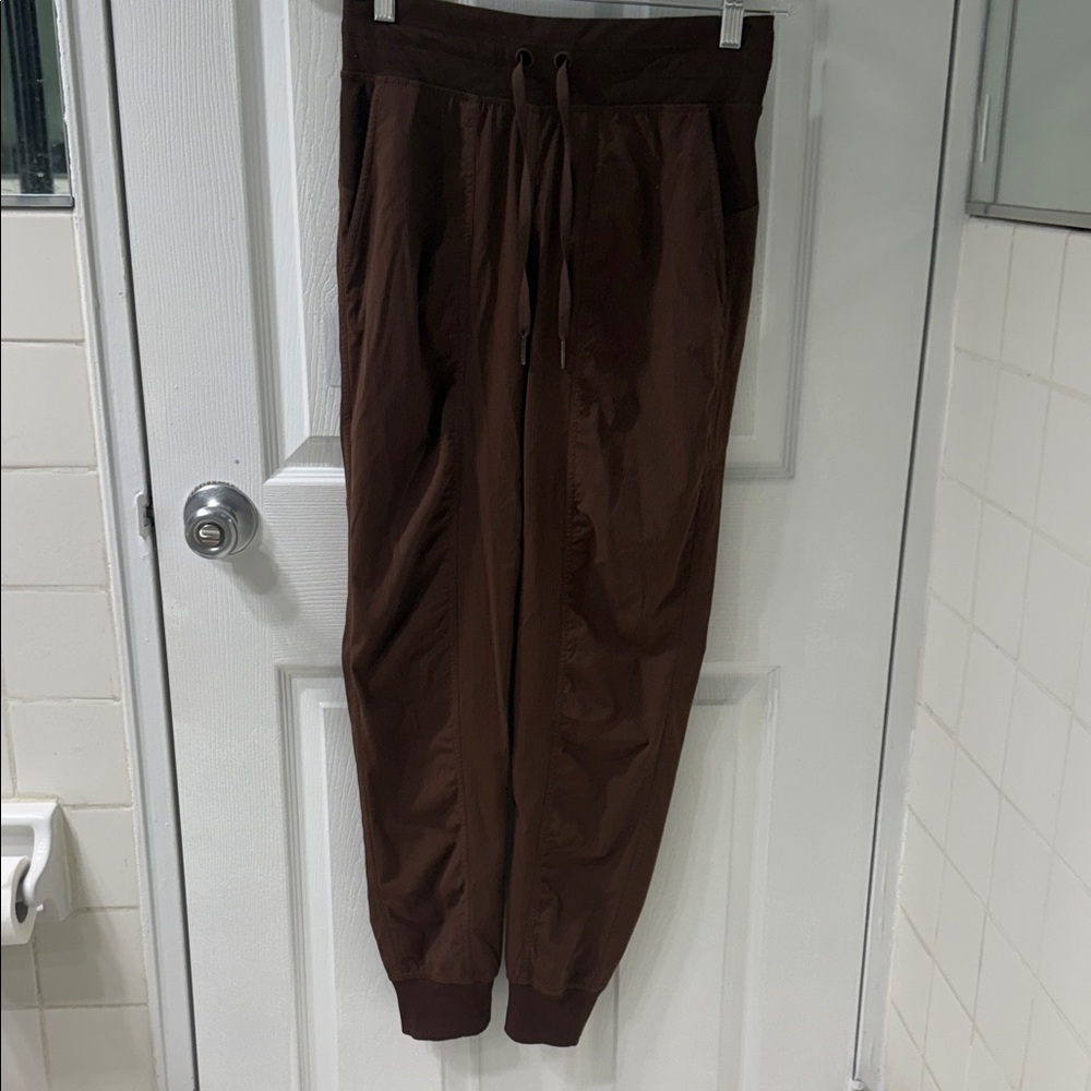 lululemon athletica Women's Maroon Joggers - Picture 4 of 7